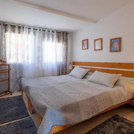 Holiday home Montemar *